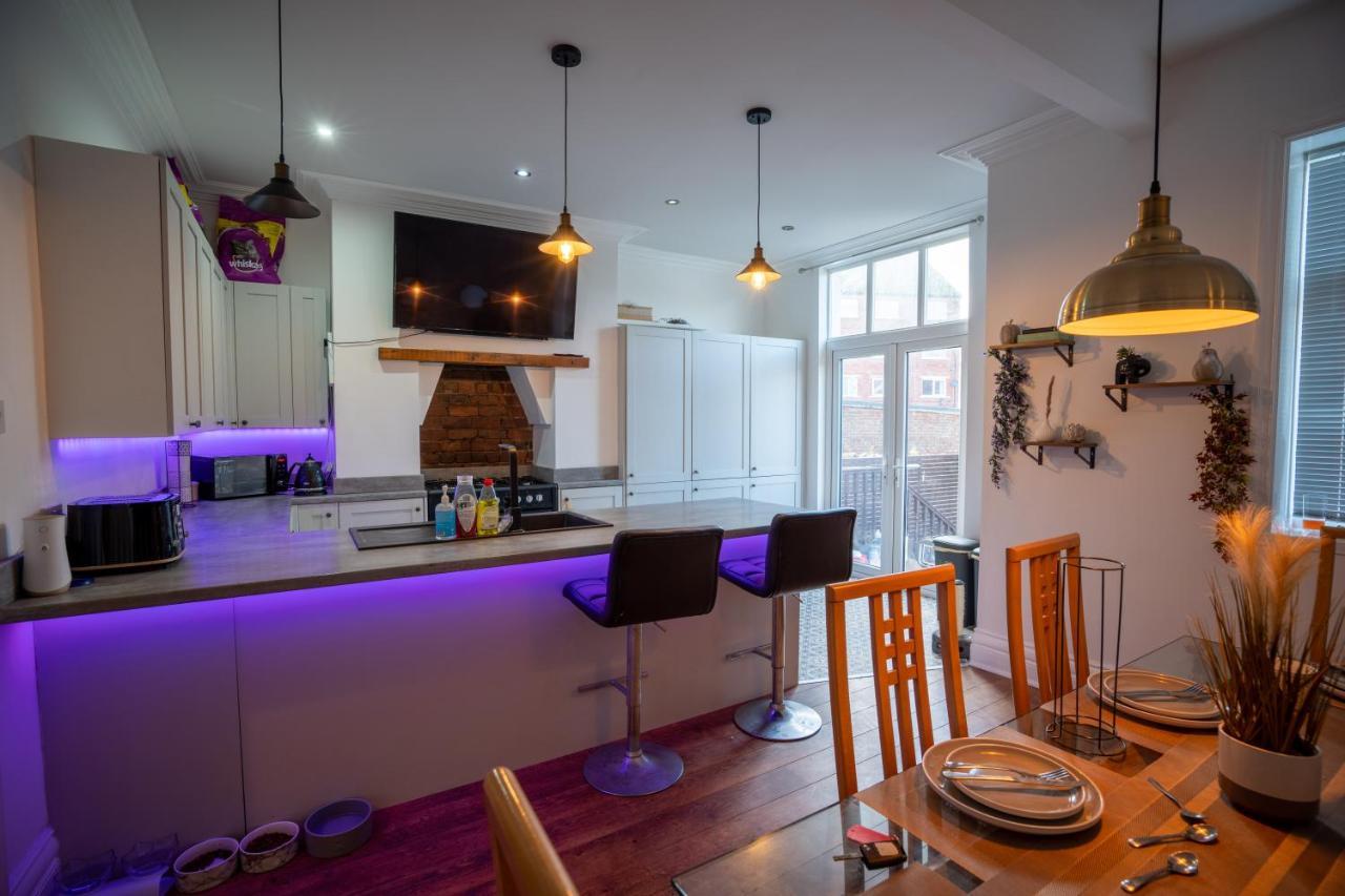 Апартаменти Cavendish Cat And Gaming House Блекпул Екстер'єр фото