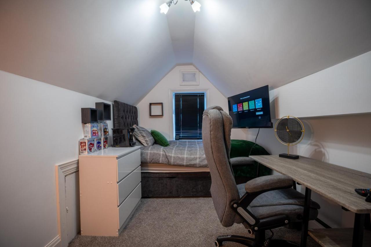 Апартаменти Cavendish Cat And Gaming House Блекпул Екстер'єр фото
